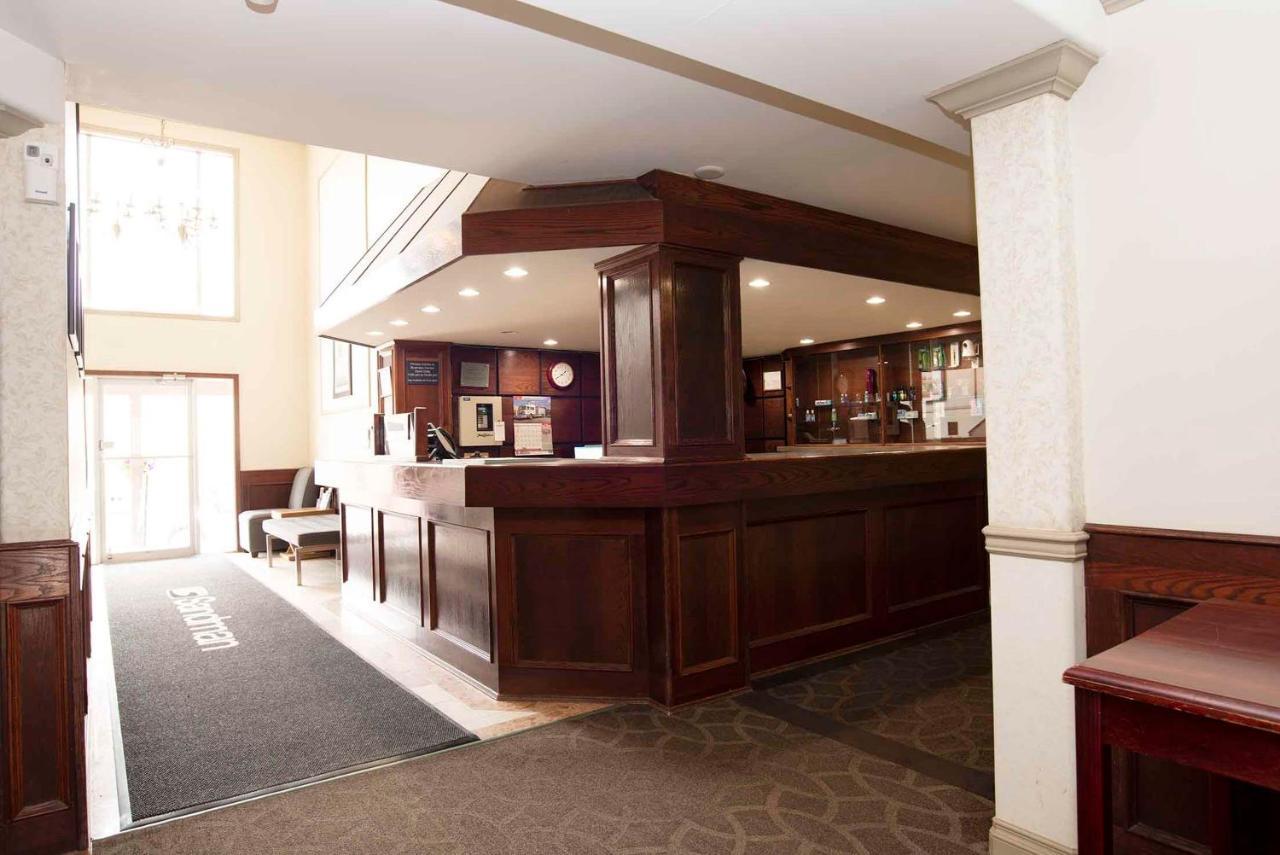 Sandman Inn Smithers Dış mekan fotoğraf